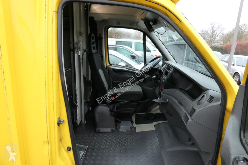 Autoutilitară Iveco Daily 35 S11 C30C AUTOMATIK...