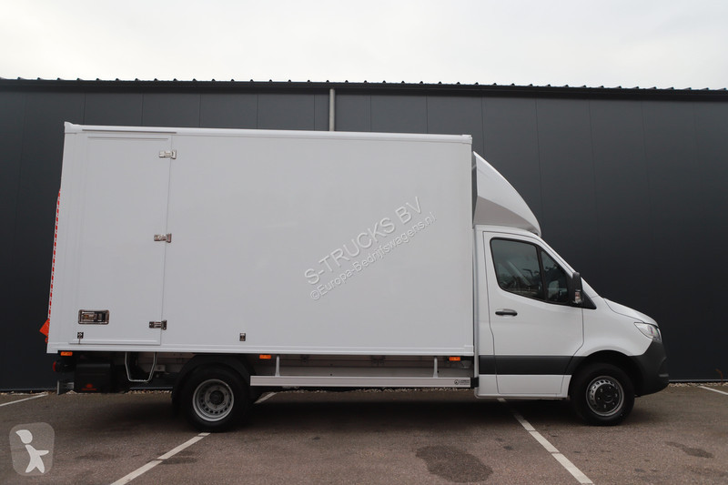 Bedrijfswagen Mercedes 515CDI CLOSED BOX EURO6e