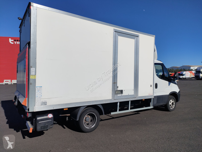 Furgoneta Iveco 20M3 136 CV FOURGON RJ HAYON 3,5 T