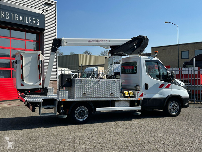 Véhicule utilitaire Iveco 35S14 APK 29-08-2026,...