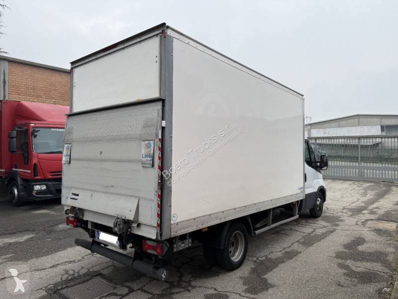Véhicule utilitaire Iveco