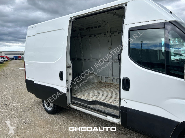 Furgoneta Iveco DAILY 35S12 V H2