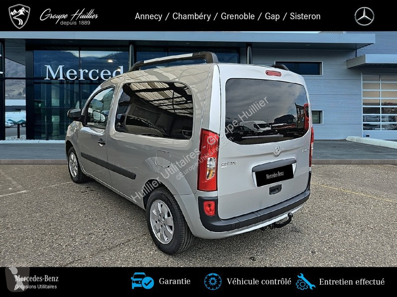 Véhicule utilitaire Mercedes 111 CDI Fourgon Long