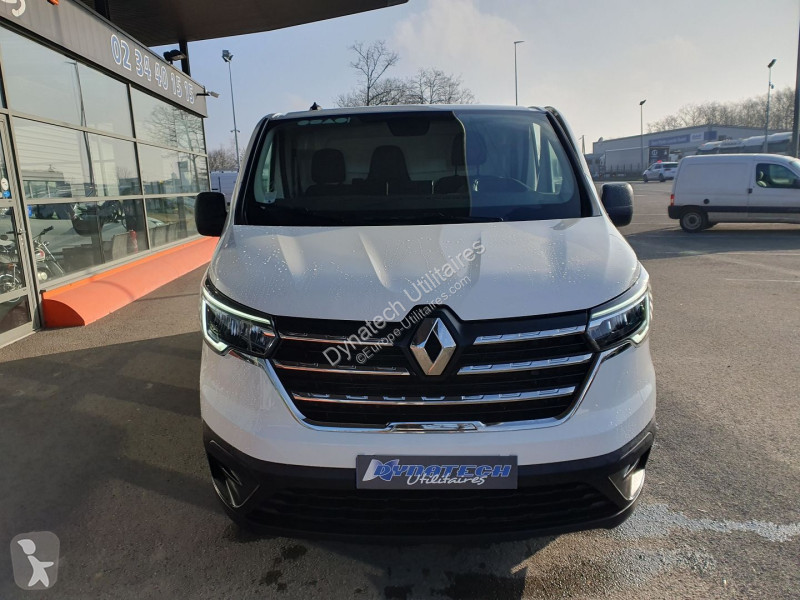 Véhicule utilitaire Renault TRAFIC III FG L2H1...