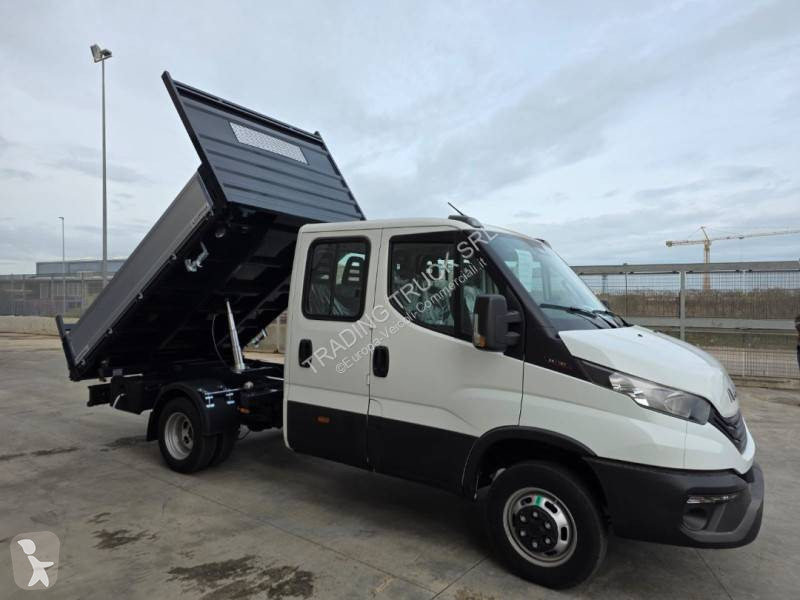 عربة نفعية Iveco