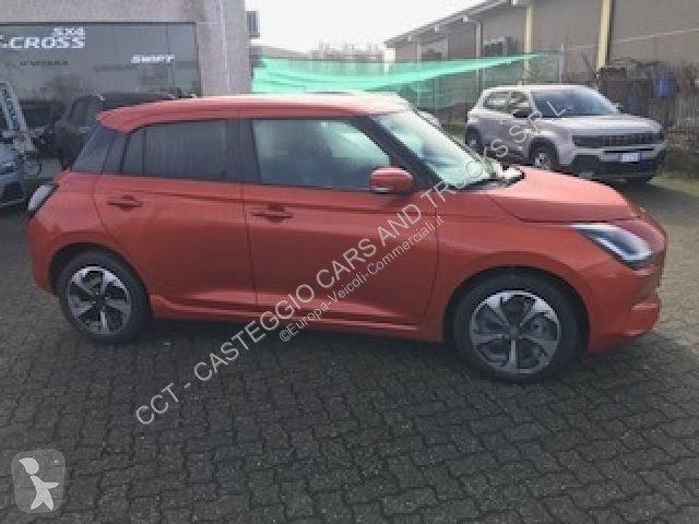 Véhicule utilitaire Suzuki SWIFT