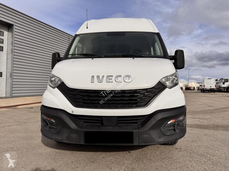 Furgoneta Iveco 35-S-16