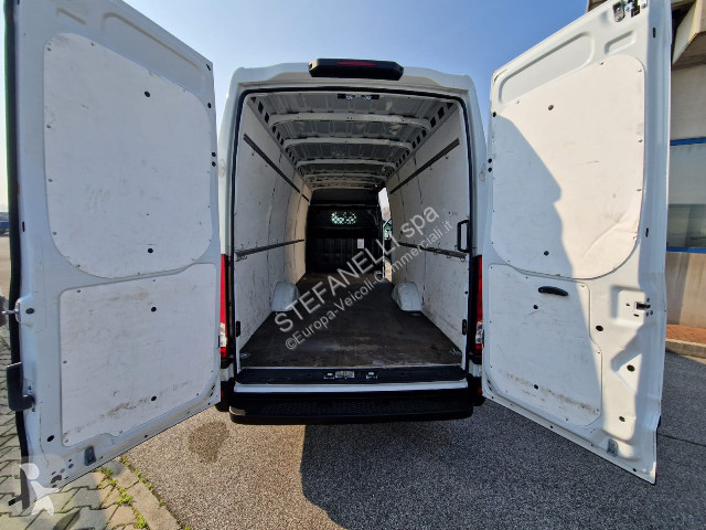 Veicolo commerciale Iveco DAILY 35S16 V passo 4100