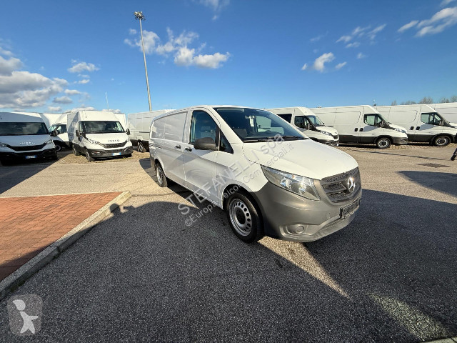 Furgoneta Mercedes VITO 119 CDI LONG