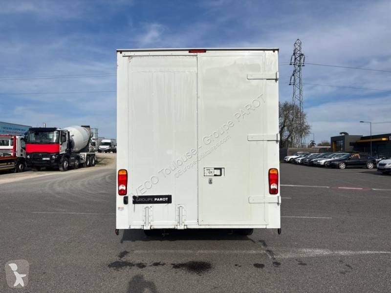 Véhicule utilitaire Renault