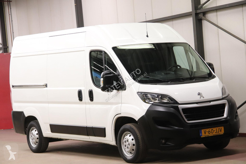 Furgoneta Peugeot 140 PK L2H2...
