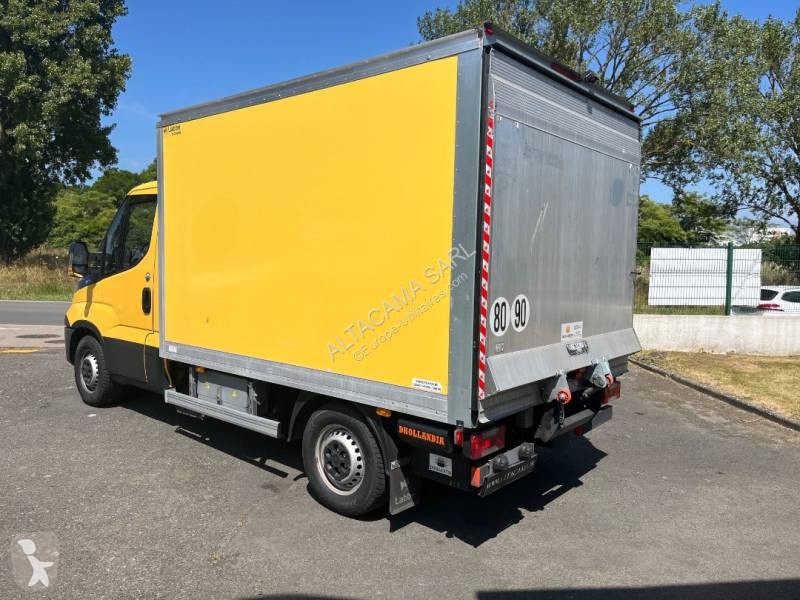 Véhicule utilitaire Iveco