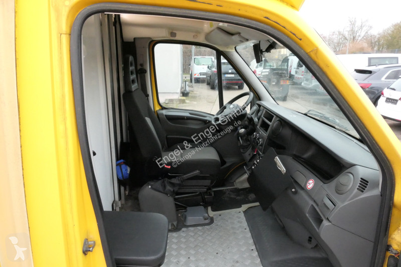 Veicolo commerciale Iveco Daily 35 S11 C30C...
