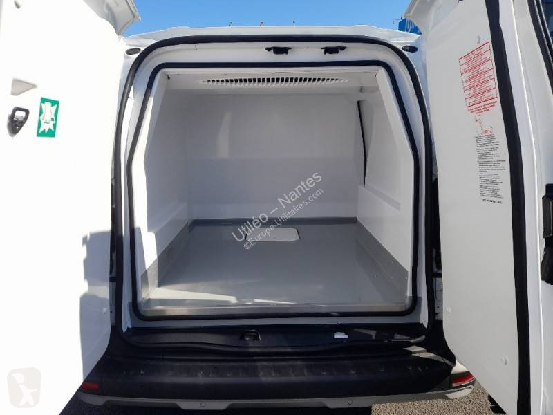 Véhicule utilitaire Nissan