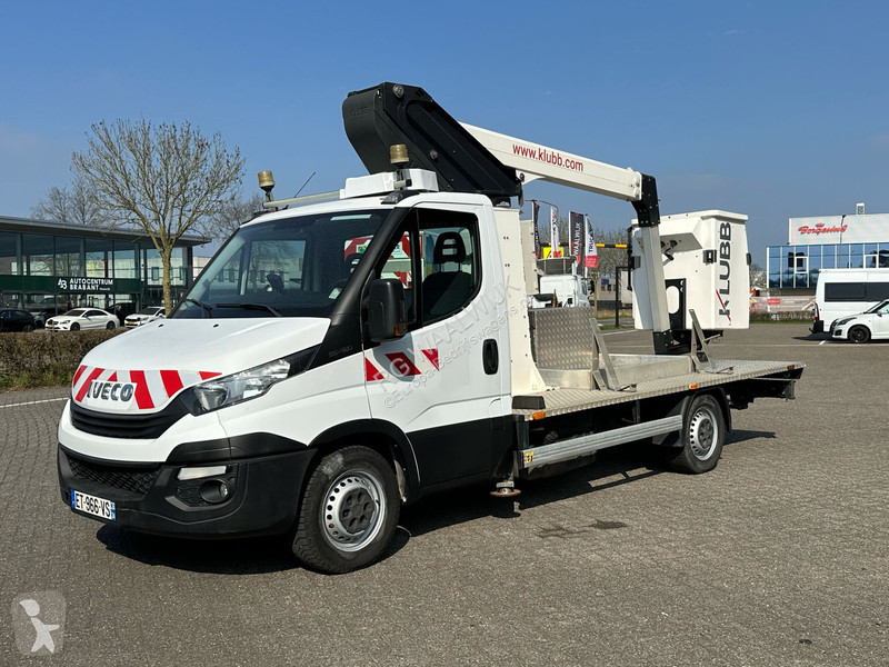 Véhicule utilitaire Iveco 35S12 werkhoogte 12...
