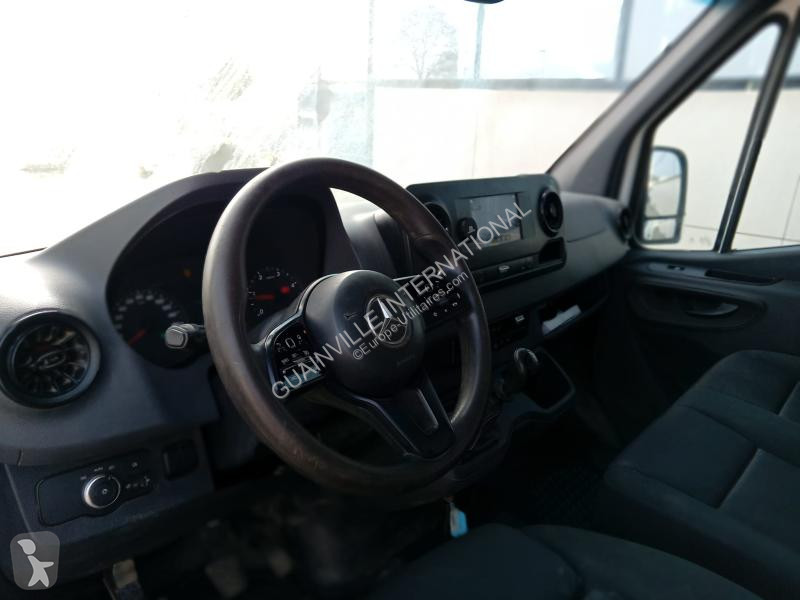 Véhicule utilitaire Mercedes
