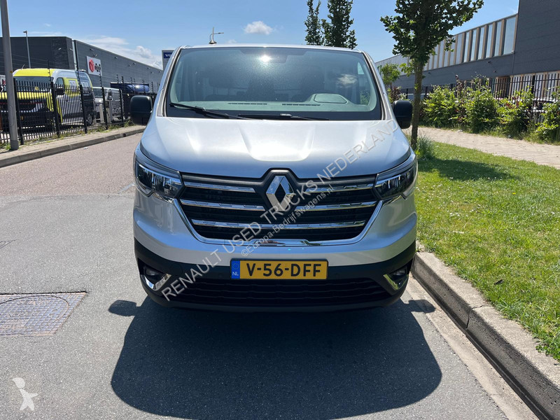 Furgoneta Renault E-Tech Red L2 H1, Airco, Nav,...