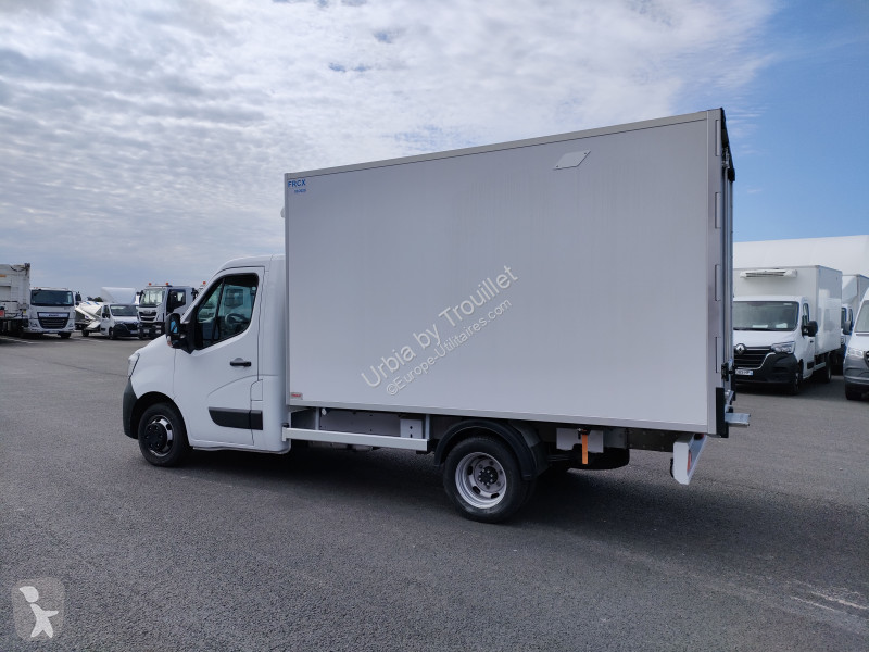 Véhicule utilitaire Renault FRIGO 12M3 165 CV...