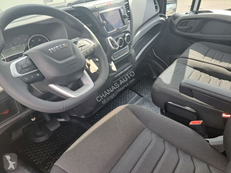 Autoutilitară Iveco 35C18 A8 180CV 3L ACIER JPM...
