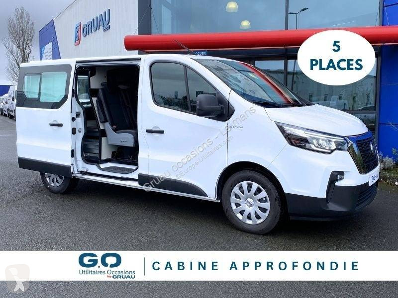 Véhicule utilitaire Nissan
