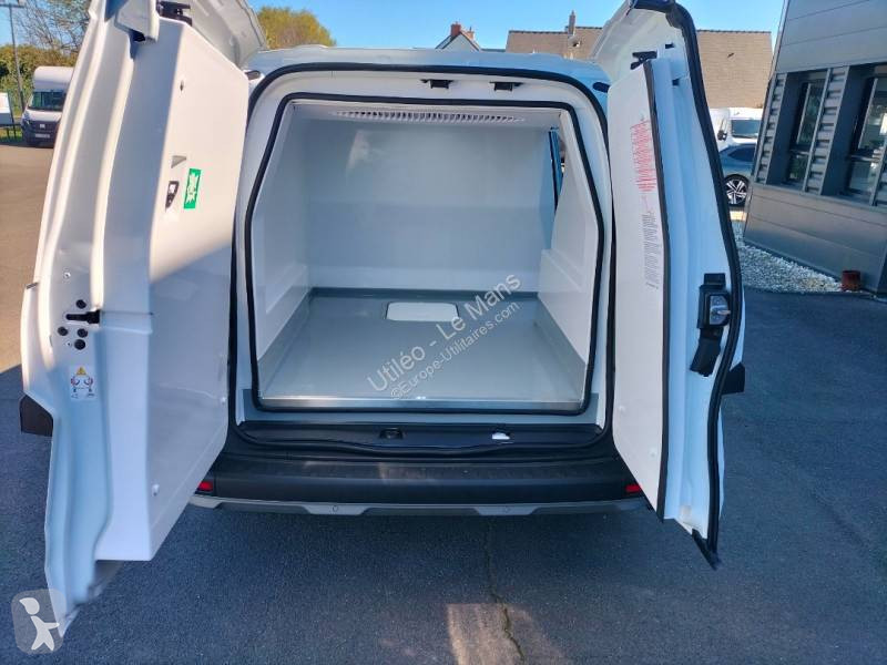 Véhicule utilitaire Nissan