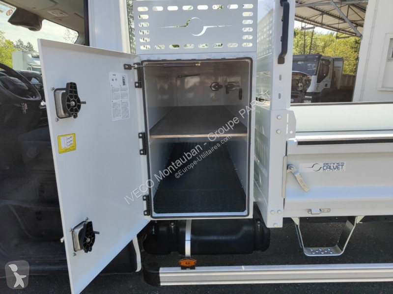 Užitkové vozidlo Iveco 35C16H3.0 empattement 4100