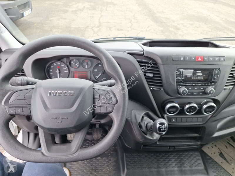 Užitkové vozidlo Iveco 35C16H3.0 empattement 4100