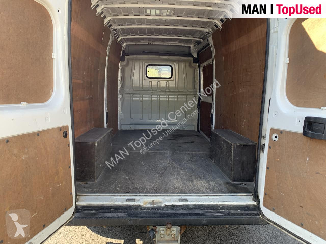 Autoutilitară Peugeot BOXER