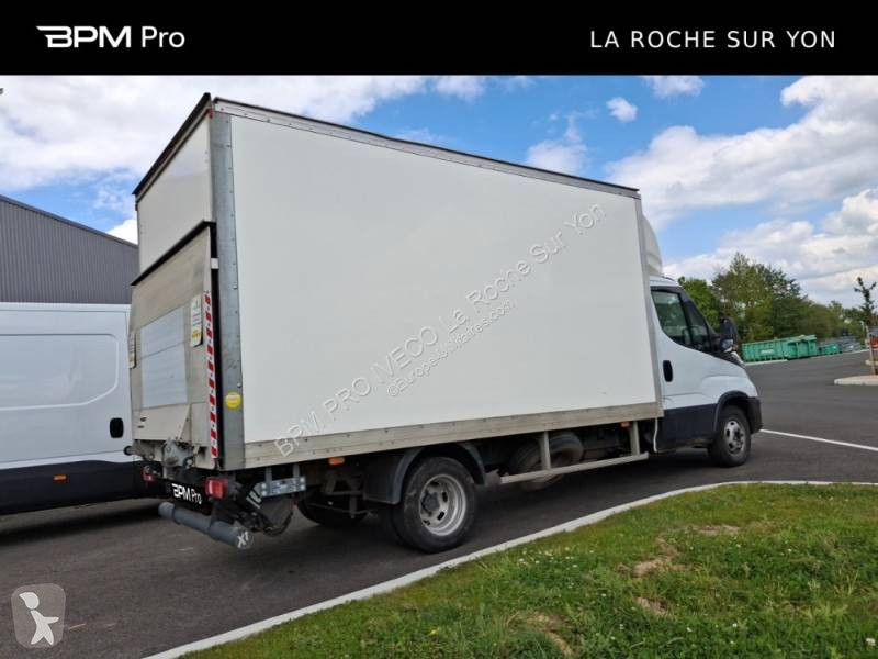 Furgoneta Iveco