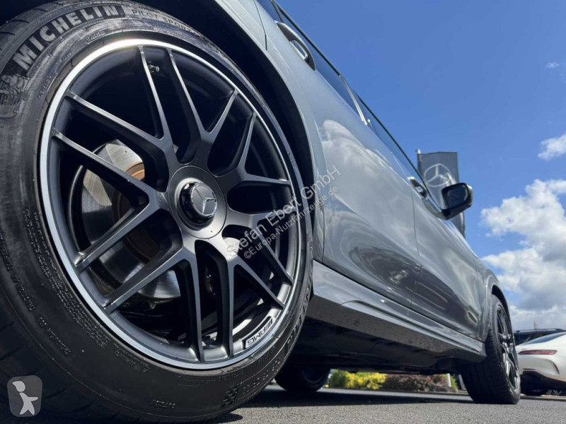 Véhicule utilitaire Mercedes 53...