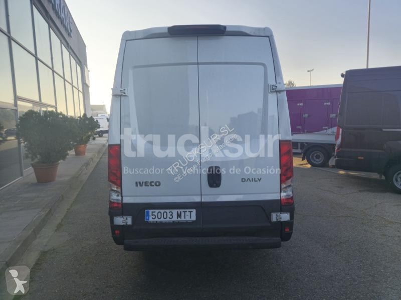 Užitkové vozidlo Iveco  DAILY 35S16V 12M3