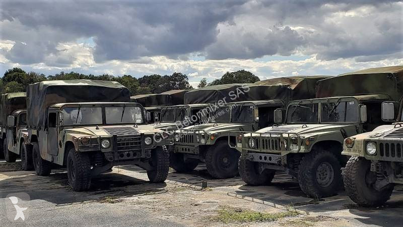 Véhicule utilitaire Hummer