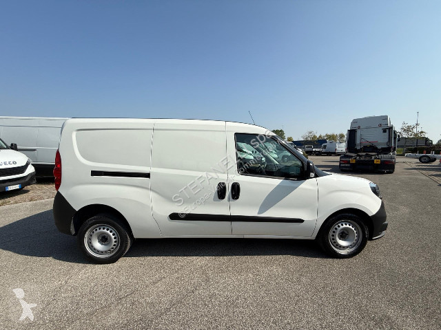 Furgoneta Fiat Doblo Cargo Maxi 1.6 mjt 105cv...