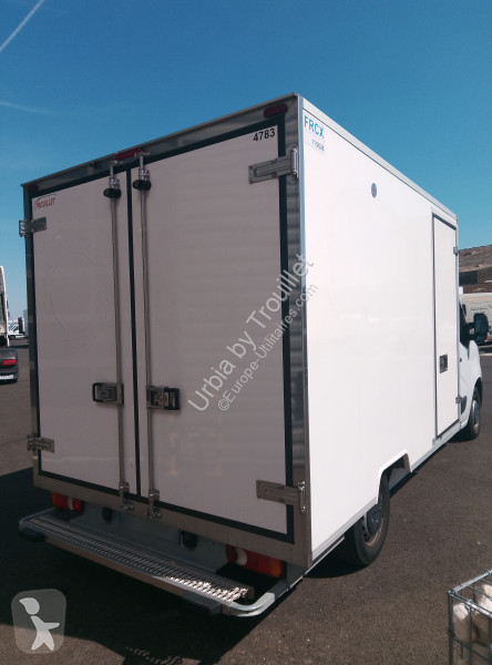 Véhicule utilitaire Renault FRIGO 12M3 CAISSE...