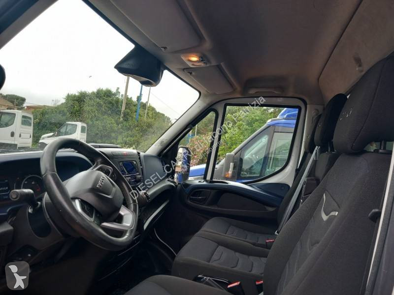 Véhicule utilitaire Iveco