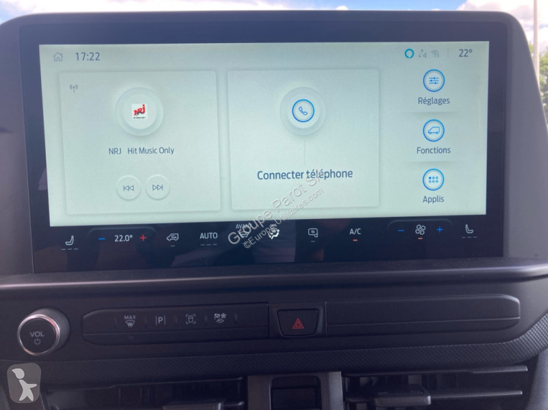 Véhicule utilitaire Ford 320 L1H1 2.0 EcoBlue...