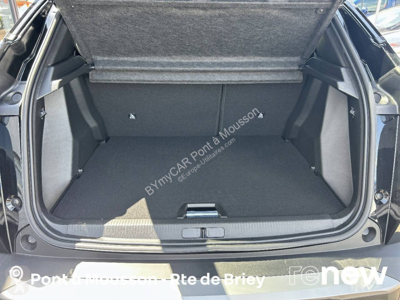 عربة نفعية Peugeot 2008 Hybrid 145 e-DCS6