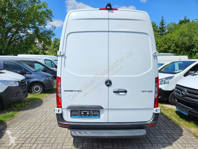 Užitkové vozidlo Mercedes 317 CDI...