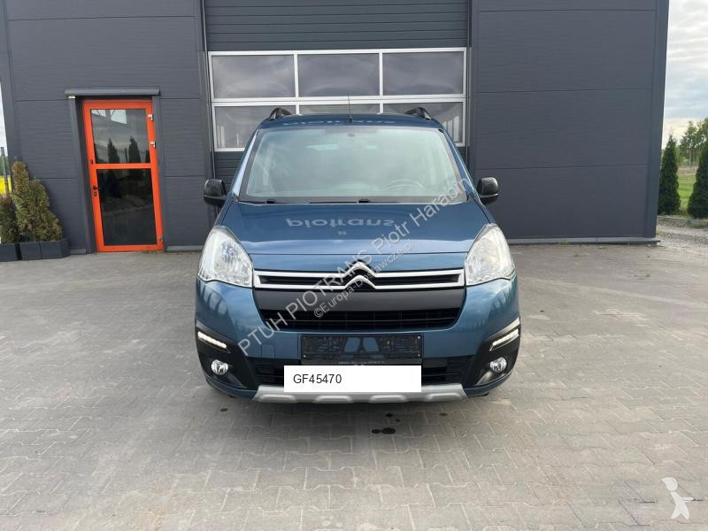 Véhicule utilitaire Citroën BERLINGO MULTISPACE...