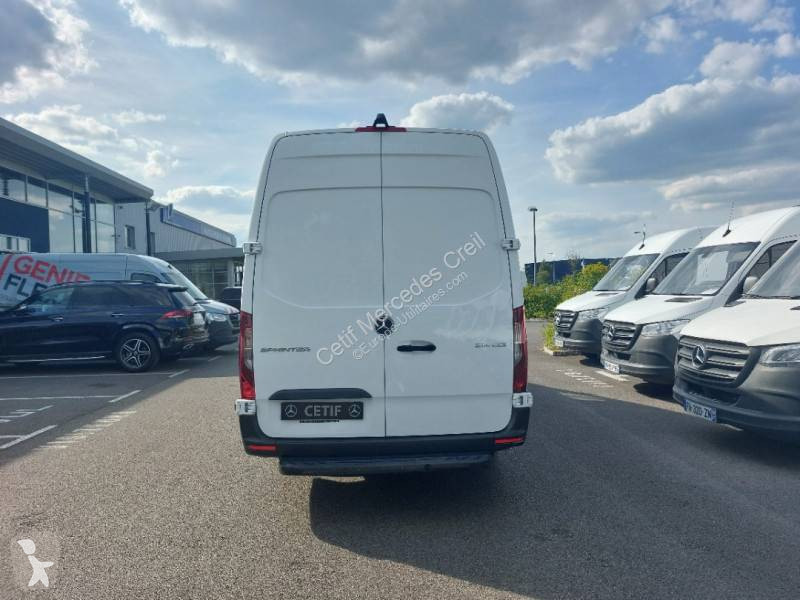 Véhicule utilitaire Mercedes