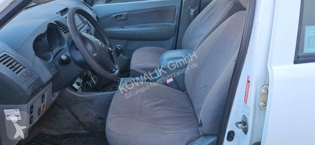 Autoutilitară Toyota Hilux Double Cab 4x4