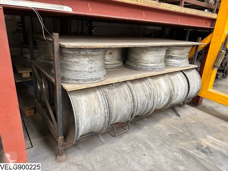 Bedrijfswagen  9.00 x 22.5