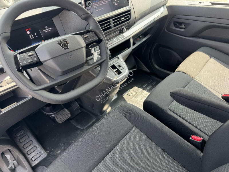 Véhicule utilitaire Peugeot M 2.0 BLUEHDI 145...