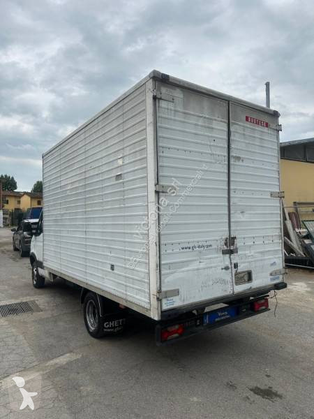Véhicule utilitaire Iveco