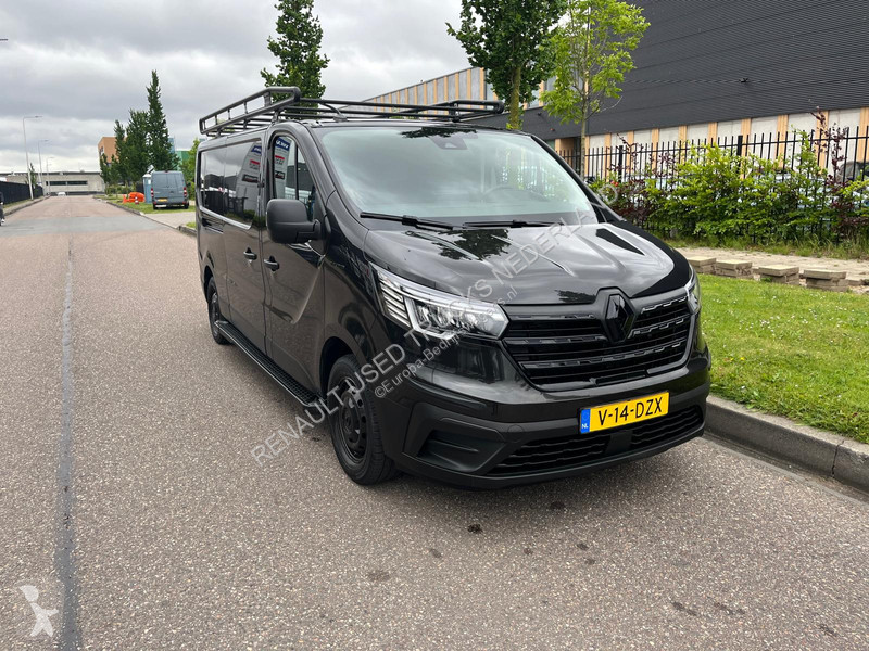 Autoutilitară Renault Black Edition 2.0dci L2...
