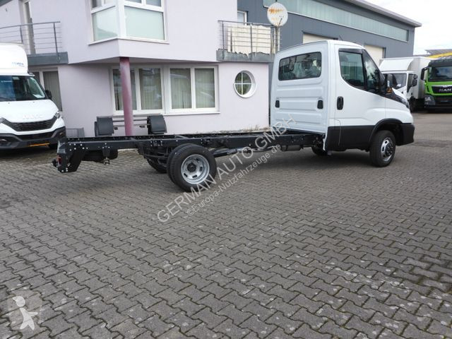 Furgoneta Iveco 35C16H 3,0 l Rd.3750, Neu MY...