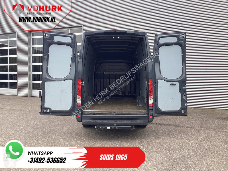 Furgoneta Iveco 35S18V 3.0 180 pk ZF Aut. L2H2...