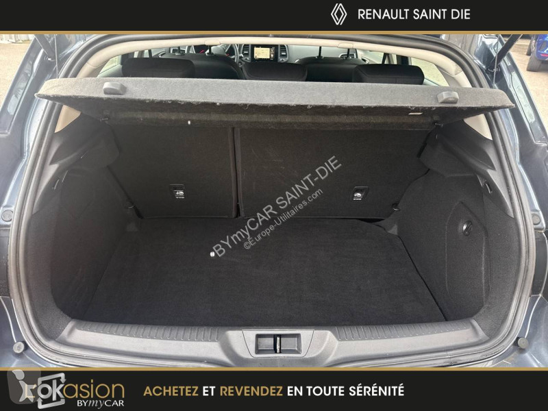 Autoutilitară Renault Megane IV Berline Blue...