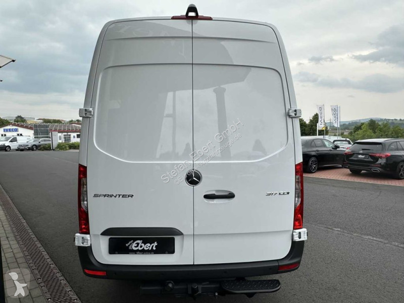 Užitkové vozidlo Mercedes 317 CDI 4325 9G AHK...