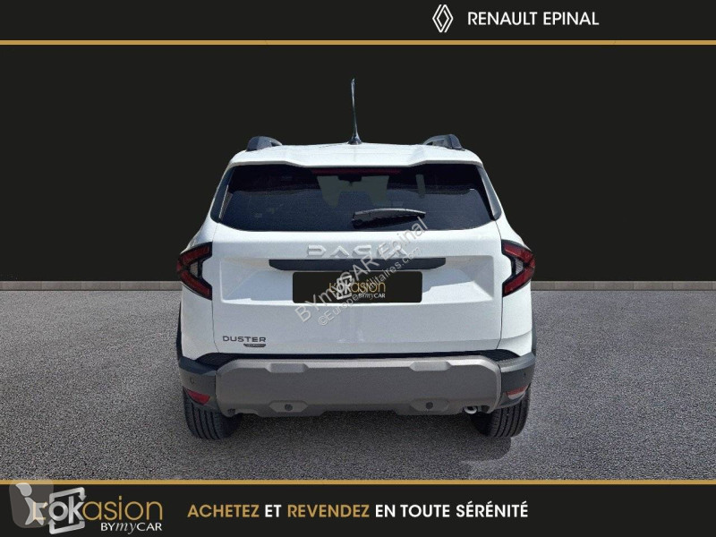 Veicolo commerciale Dacia Duster Hybrid 140